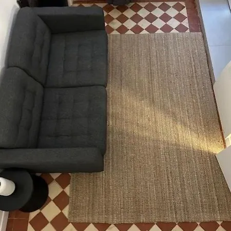 Cosy Renovated République Parigi